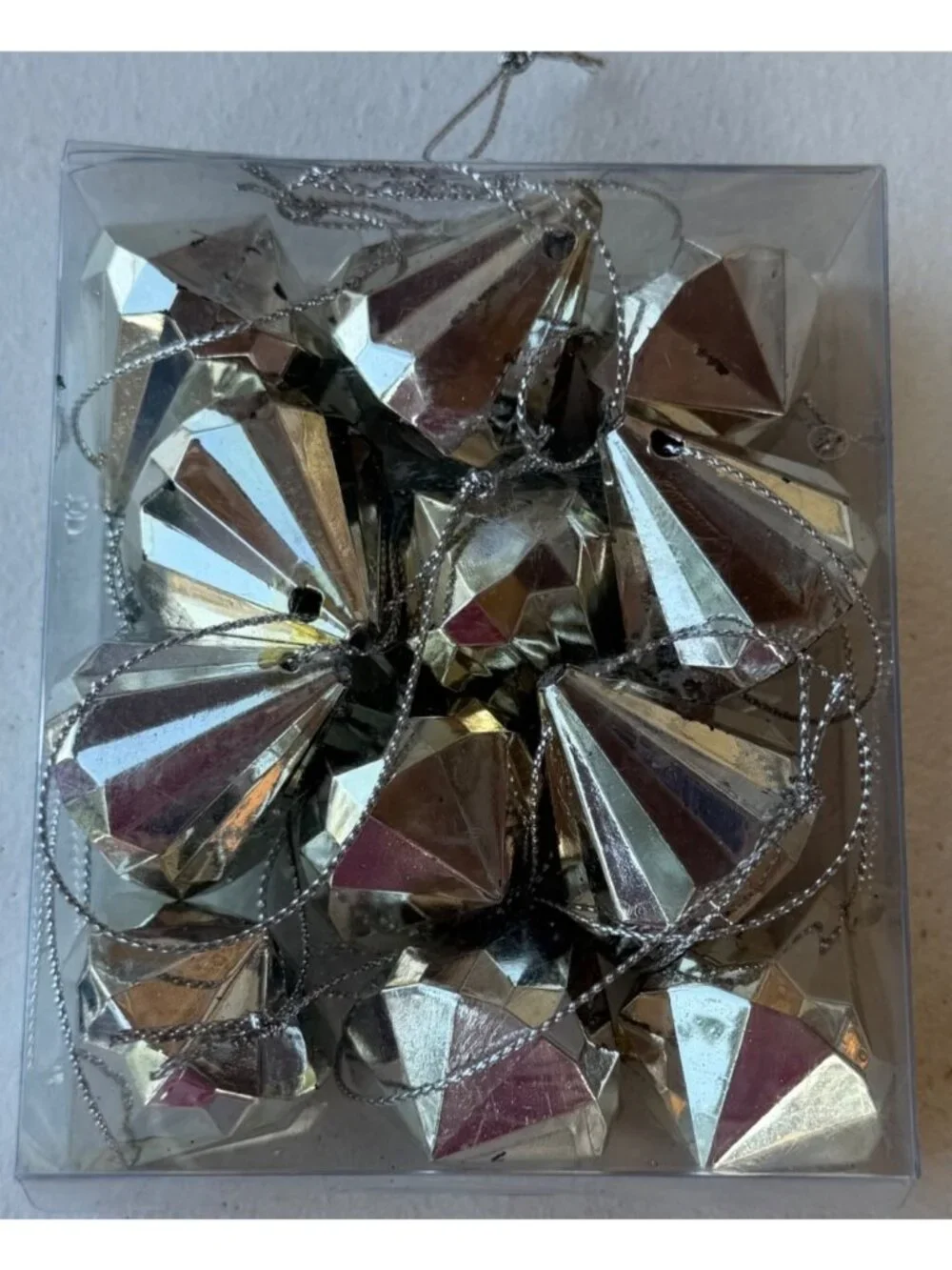 2017 12-pc. Wondershop At Target Silver Color Diamond Shape Ornament Set (READ)